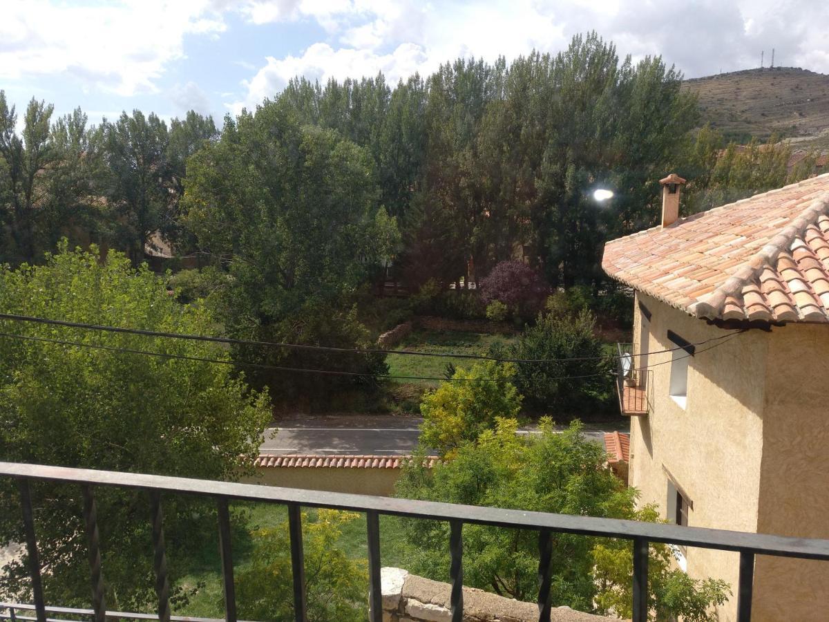 Casa Rural Amador Villarroya de los Pinares Luaran gambar