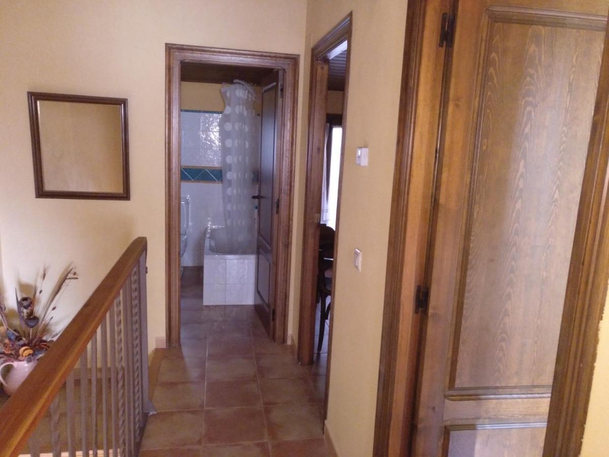 Casa Rural Amador Villarroya de los Pinares Luaran gambar